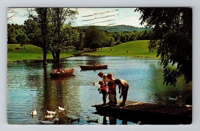 Bushkill PA-Pennsylvania, Children Feeding The Ducks, Antique, Vintage Postcard