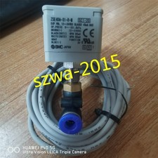 1pcs used SMC ZSE40A-01-R-M *rr