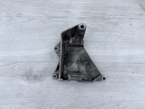 VW T5 7H 2.5 TDI Halter Träger Lichtmaschine Halterung Generator 070903143C