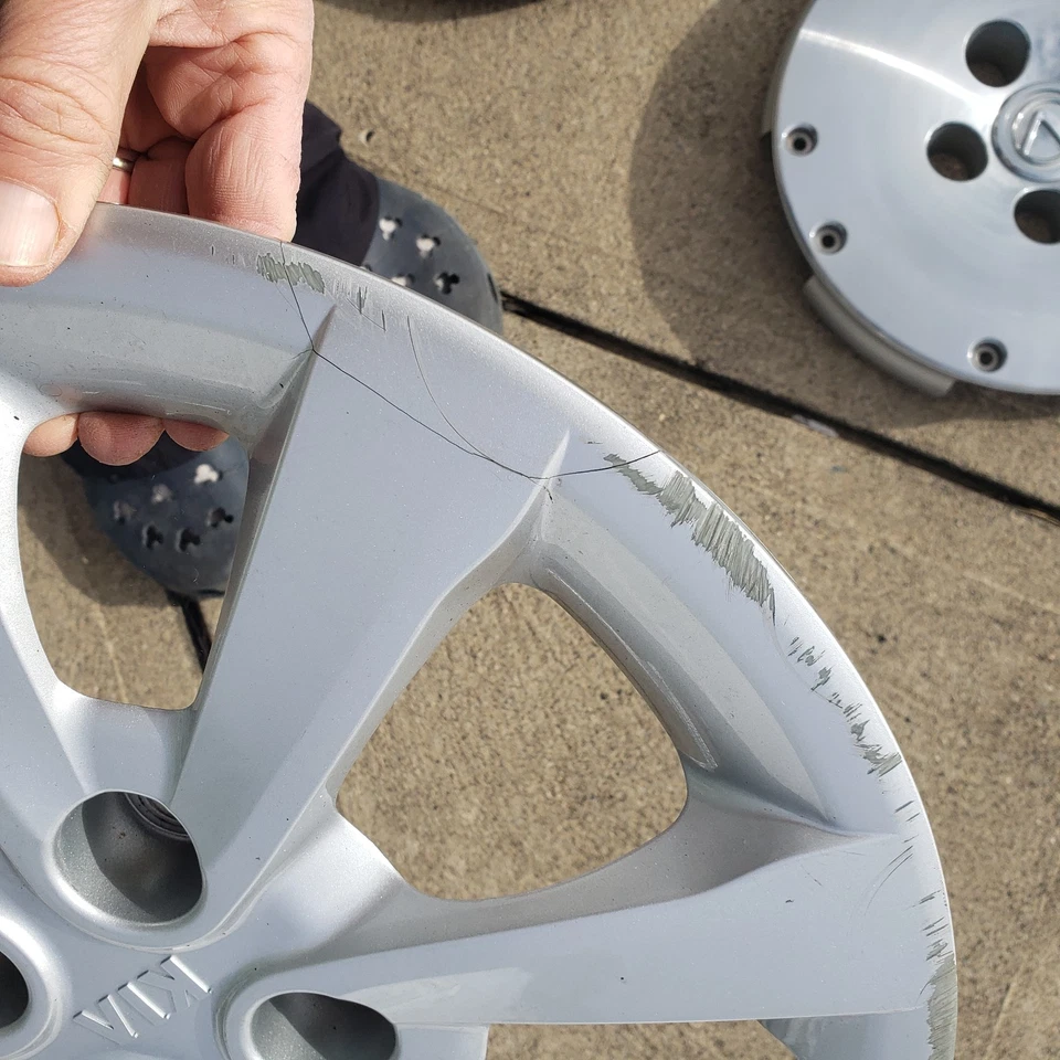 Tapacubos tapacubos tapacubos Kia Rio 12 2013 2014 2015 2016 2017 52960-1W150 15" Foto 3 de 4