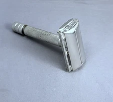 Nice Vintage British Gillette ARISTOCRAT JR - Safety Razor - CLEAN