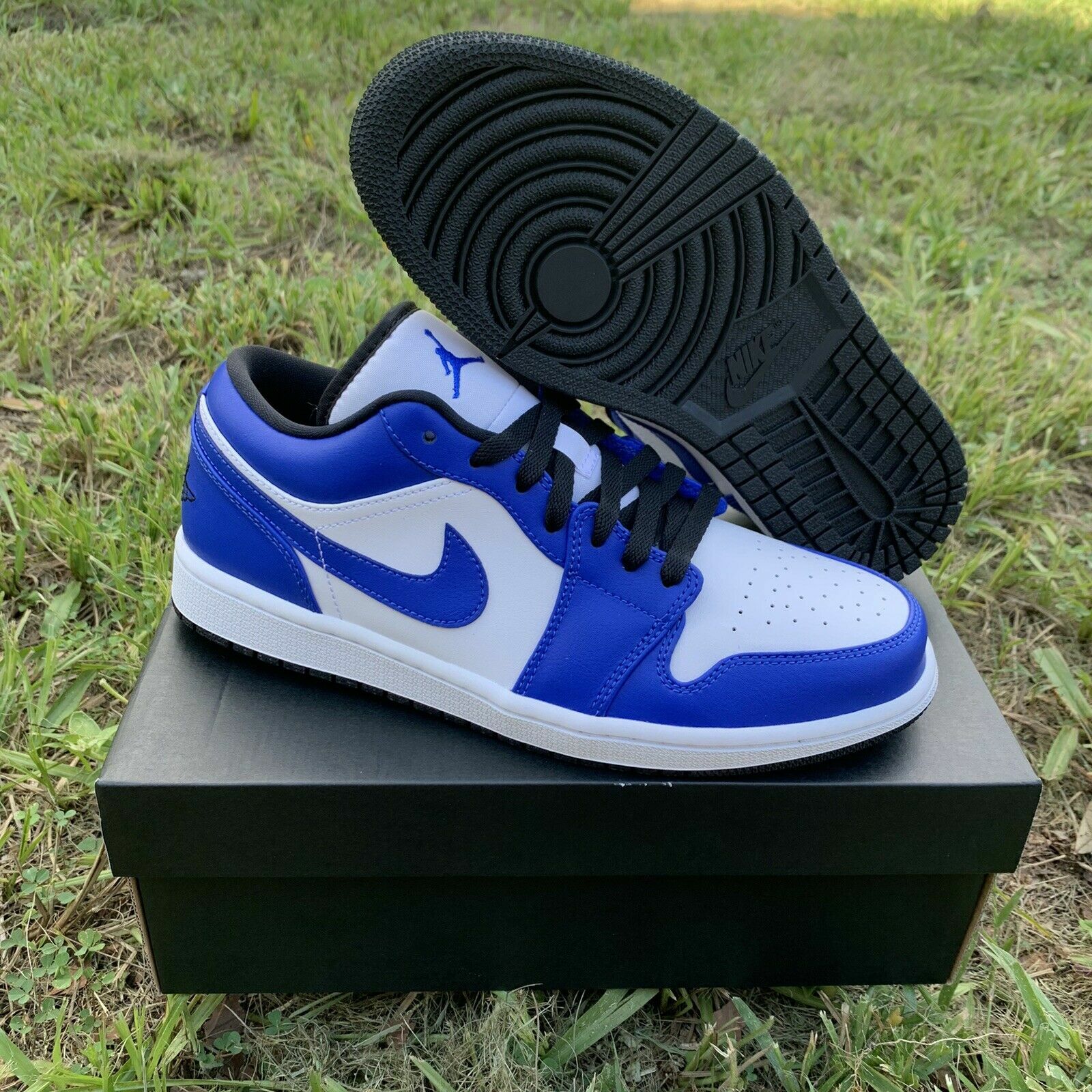 jordan retro 1 blue white and black