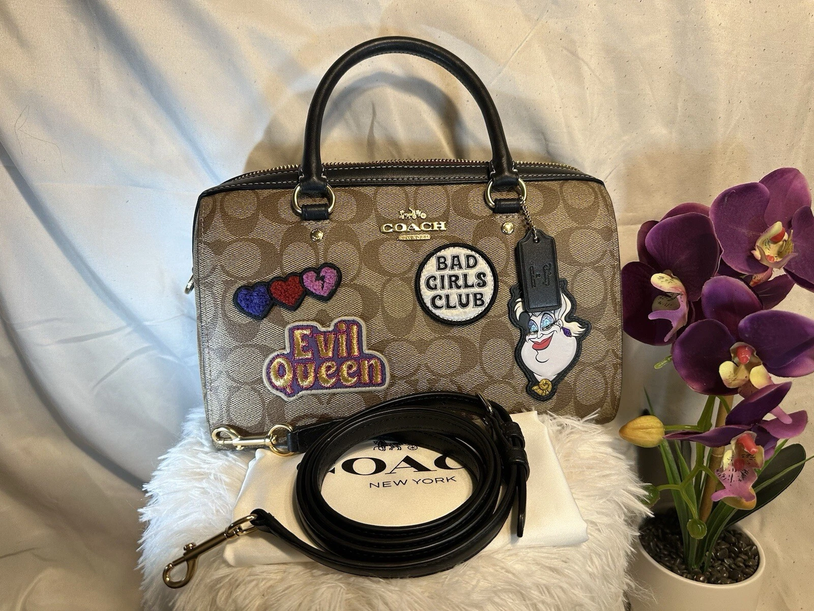 Coach Disney X Villains PACCHETTO borsetta e polso firma tela con toppe