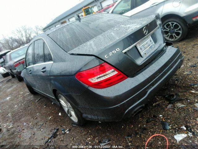 Used Air Cleaner Assembly fits: 2013 Mercedes-benz Mercedes c-class 204 Type Cpe - Image 3 of 4