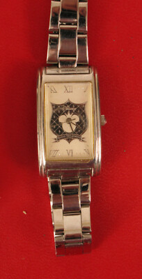 ROYAL TREATMENT MICKEY MOUSE WATCH WALT DISNEY SILVER TONE  display picture 3