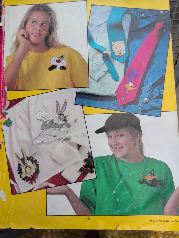 1993 Warner Brothers Iron On Transfers Book