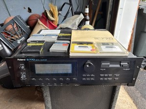 Roland S-770 Digital Sampler