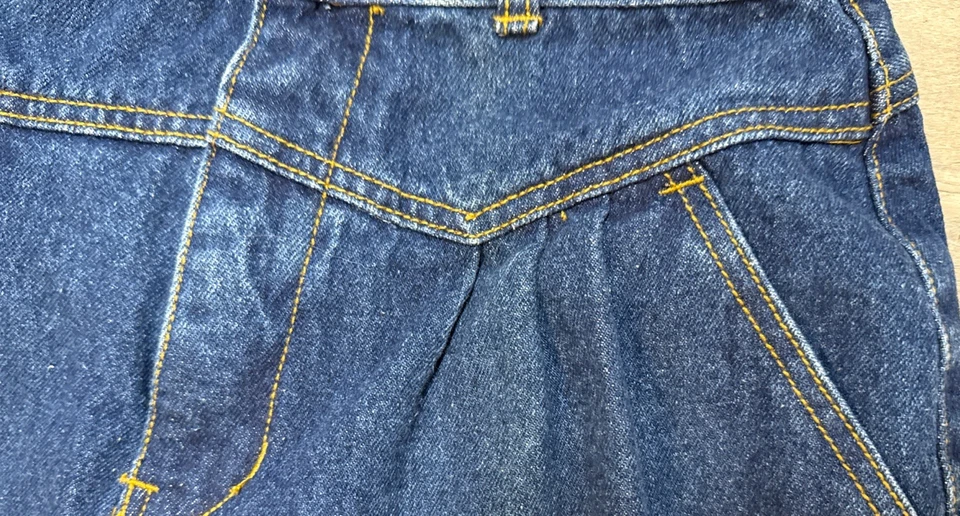 VTG Jordache High Waist Green Label Bareback Pleated Tapered Western Jeans 9/10 - Image 4 of 4