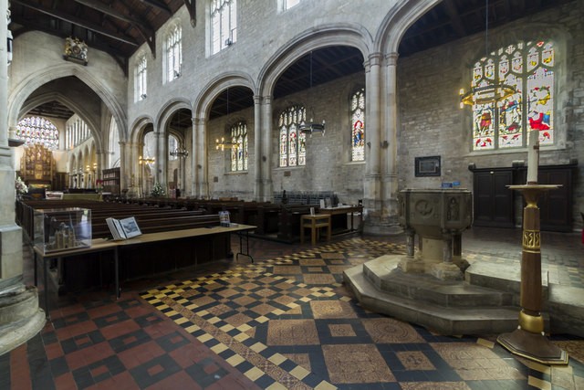 Photo 6x4 Interior, King's Lynn Minster Showing the six bay south arcade  c2017