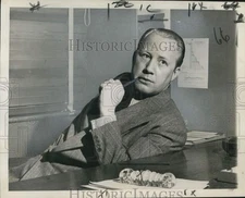 1954 Press Photo Dr. Frank Stanton, C.B.S. President - noo54423