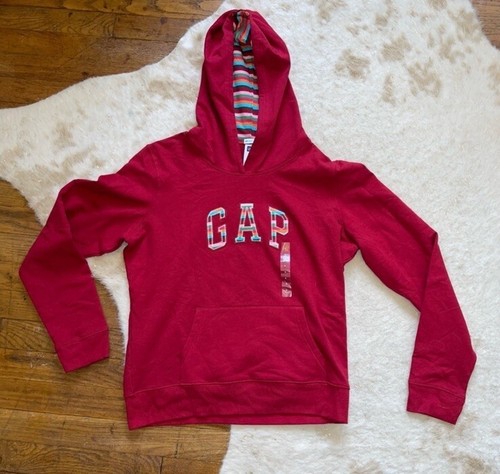 NEW* NWT GAP Kids Sweatshirt - Vibrant Red with Rainbow Lettering - Picture 2 of 5