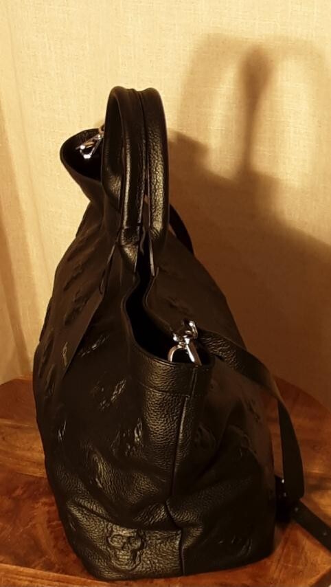 NWT Iopelle Antonio Cristiano Skull Embossed Leather Bag Black