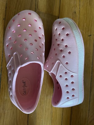 Kids Water Shoes Pink Solid Slip On Round Toe Low Top Clogs Flats Size 9