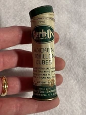 Vtg HerbOx Chicken Bouillon Cubes Advertising Tin Mamaroneck NY Empty Can 3-1/2”