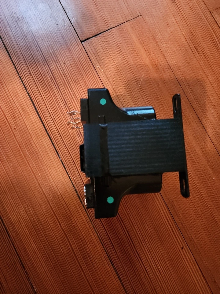 Eaton C0100E1B Control Transformers 240V 50/60Hz EA 100VA - Imagem 3 de 4