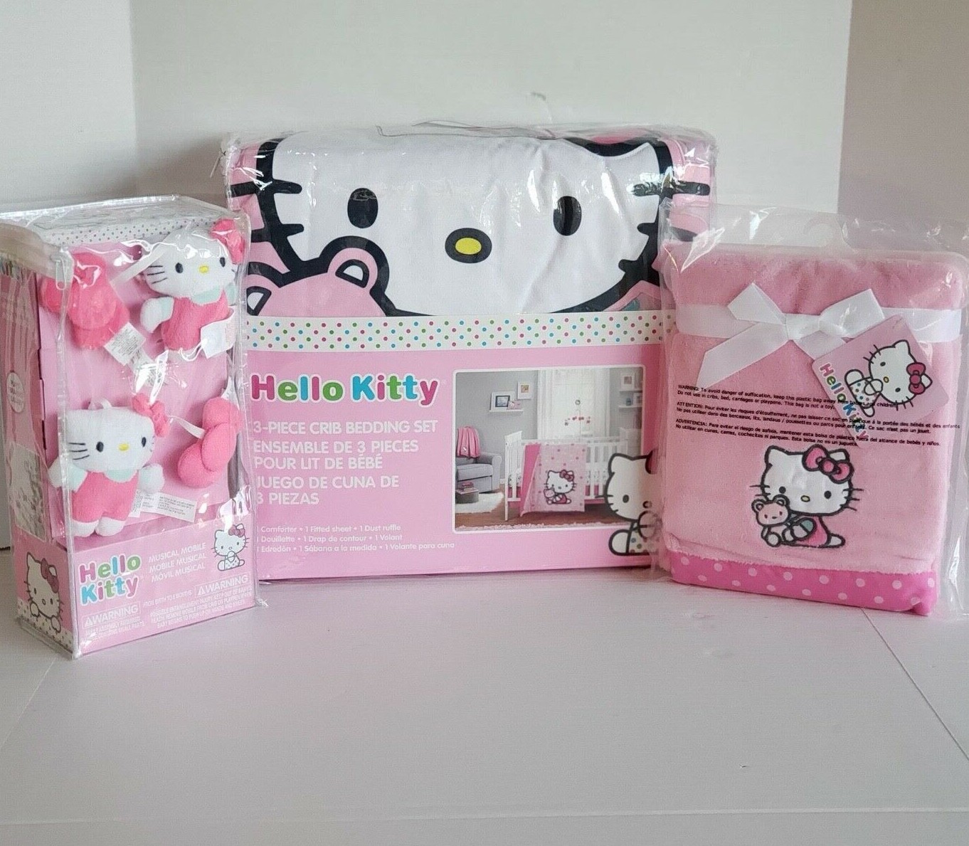Hello Kitty Cute As A Button 5 Pc Include Mobile Crib Bedding Set By Sanrio Ebay
