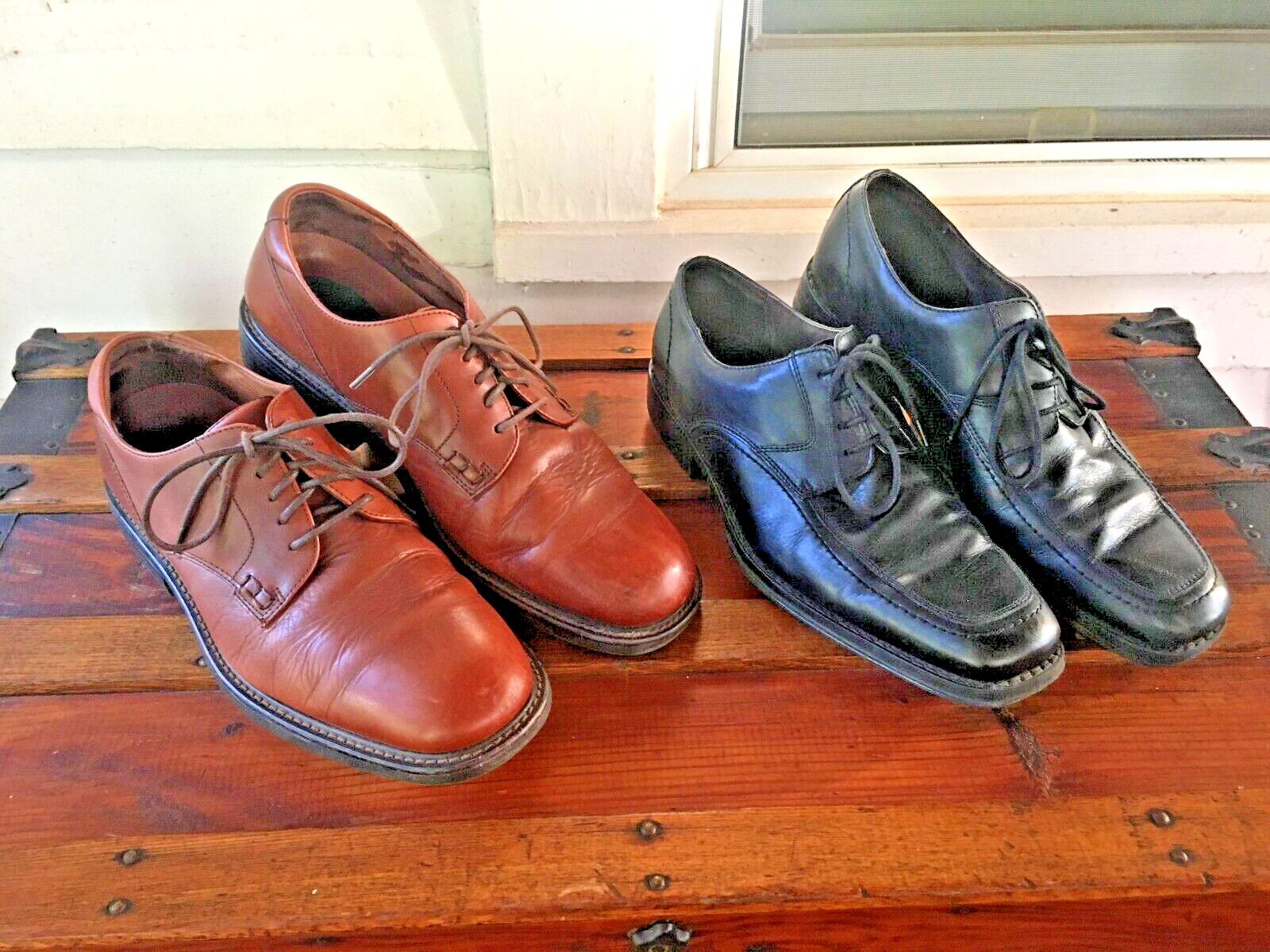 Set scarpe eleganti uomo Lotto di 2 nere Claiborne e marroni Florsheim taglia 10 5 11