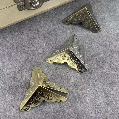 100 Stair Dust Corners for Wooden Steps, Antique Dust Corners for Stairs, Vintage Edge Guard with Screws, Decorative Dust Corners for Stairs, Stair Corner Dust Guards