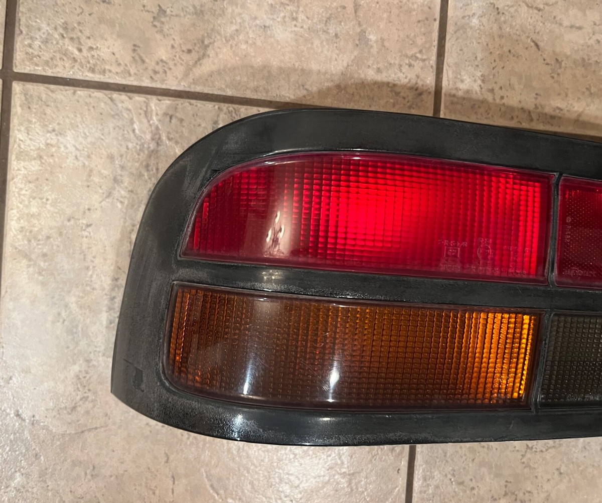 1986-1988 Mazda RX7 Tail Light FC Driver Side Left Rear Assembly