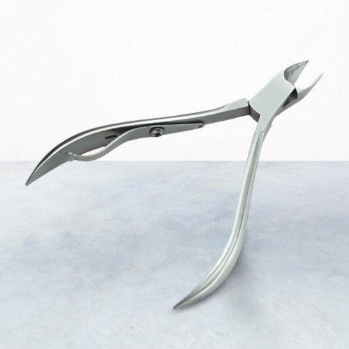 Oriflame Cuticle Nipper 42287 NAIL IT Manicure Tools Worldwide Shipment