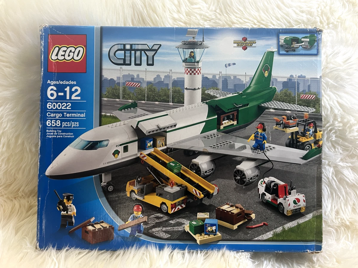 RARE OPEN BOX LEGO CITY 60022 CARGO TERMINAL SET 658 PIECES HARD