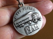 Ancien porte clé SAM Matériaux Poids Lourd Camion (Saviem Berliet Renault....)