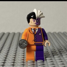 LEGO DC SUPER HEROES Batman 6864 Batmobile and the Two-Face Chase 100% COMPLETE