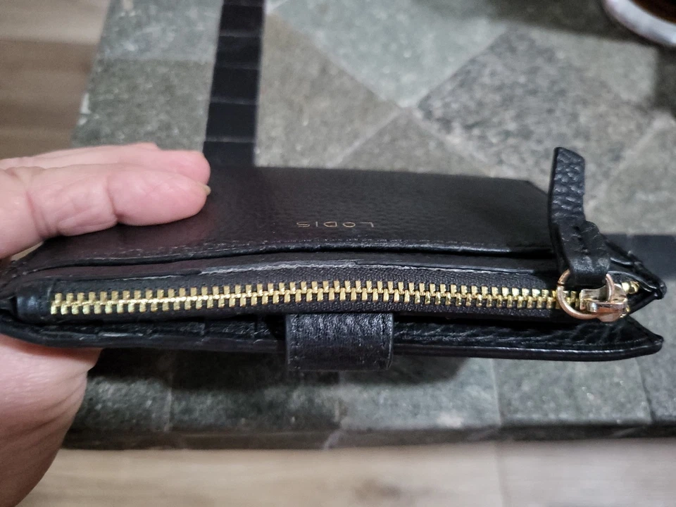 Cartera cambio cartera Lodis negra con protección RFID  Foto 2 de 4