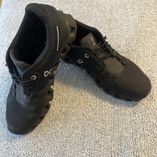 On Cloud 5 Womens Size 8 Triple Black Athletic Running Walking Shoes Sneakers