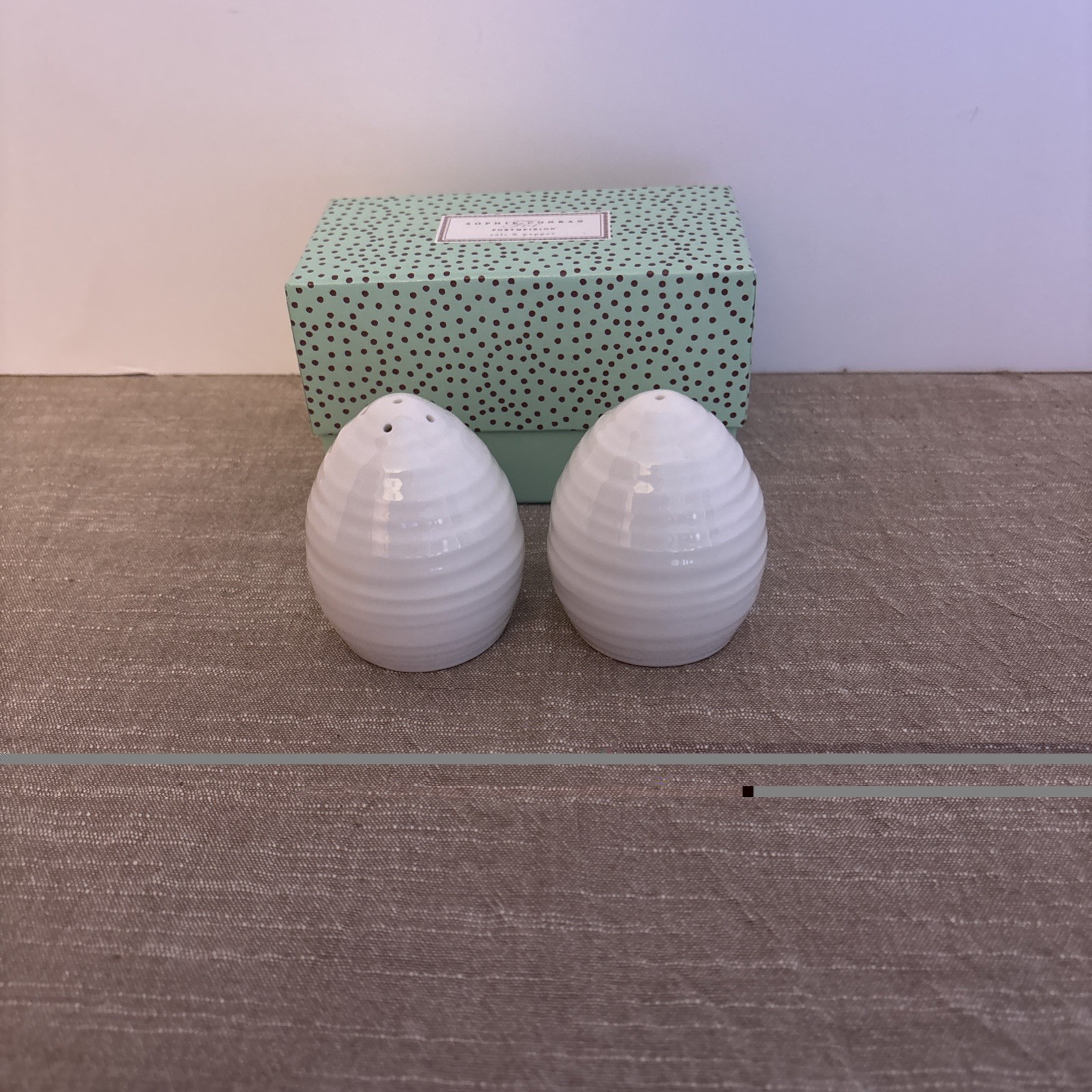 Sophie Conran Portmeorion Egg Shaped Salt And Pepper Shakers
