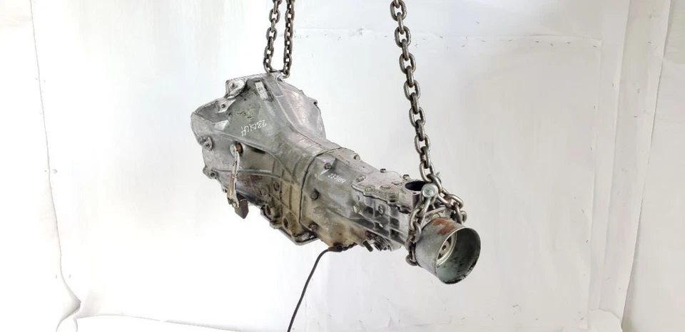Transmission Assembly 2.4L MT 4x2 OEM 1993 1994 Mitsubishi Truck - Image 3 of 4