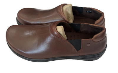 Klogs Raven Men's 14 Wide Brown Leather Slip Resistant Comfort Work Clogs Shoe