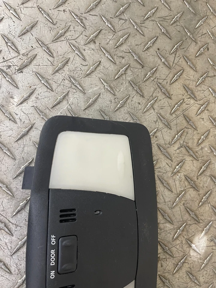 2009-2014 Nissan 370z Coupe Interior Dome Light OEM * - Image 2 of 4