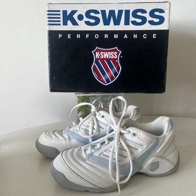 K-Swiss Damen Surpass Teppich, weiß & puderblau, Größe 4,5 / 37,5, mit Karton