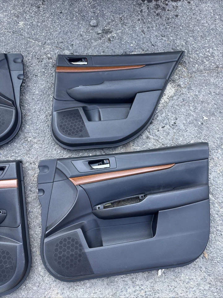 Juego de panel de puerta interior delantero trasero Subaru Outback 2010-2014 OEM Foto 3 de 4