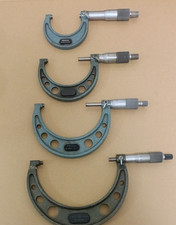 Mitutoyo Outside Micrometer Set 25-125mm 4 Pcs 0.01mm Japan Used No Case