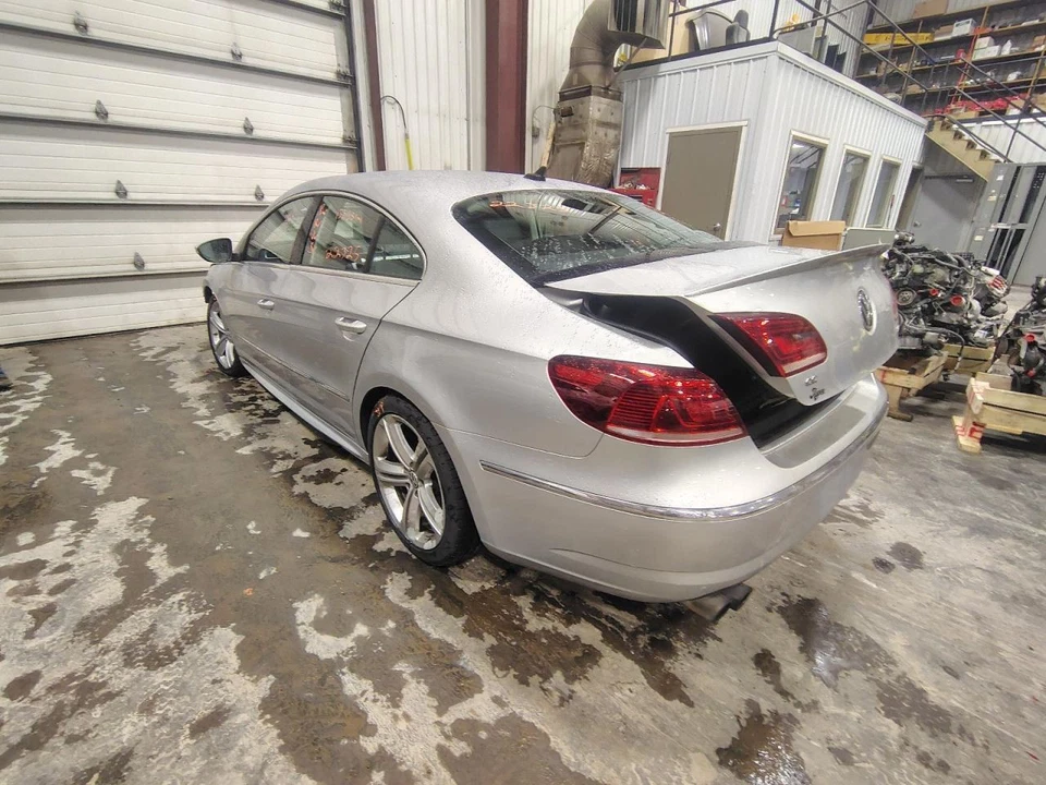 Мозговая коробка двигателя 14 - 14 VOLKSWAGEN CC E878868 - Изображение 3 из 4