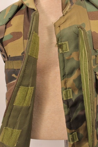 Men's VTG 80s US Army Body Armor Woodland Camo Fragmentation Vest Sz S 1980s - Picture 8 of 13