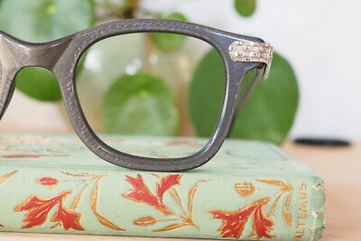 Vintage Victory Optical 60s eyeglasses 12k Gold fill decorations 