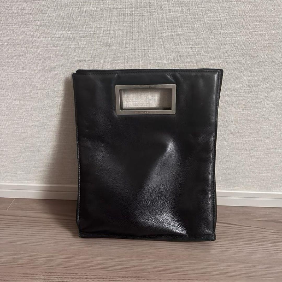 Bottega Veneta Black Silver Leather Handbag for Effortless Style