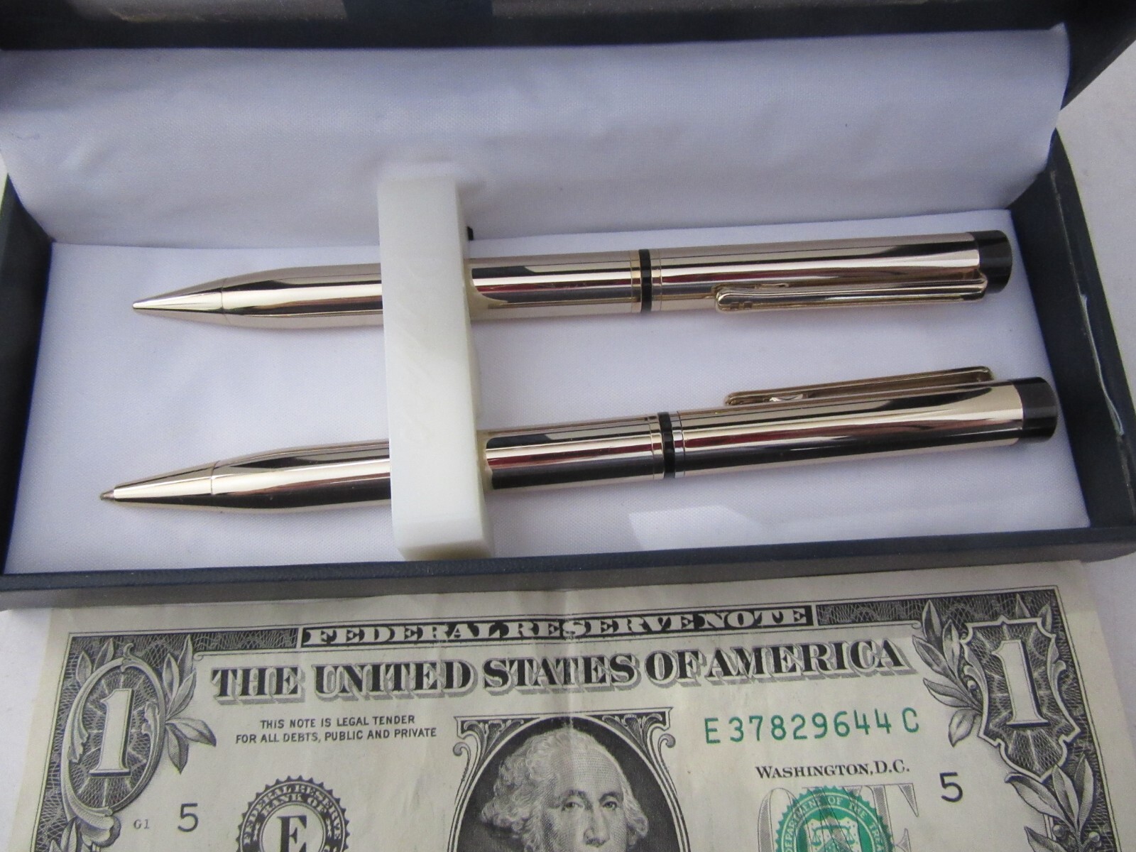 Set Solid Brass And Box Lifetime Warranty