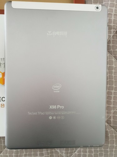 Tablet Windows 10 Teclast X98 Pro 9.7" PC Intel CherryTrail Z8500 4GB + Cover - Foto 5 di 6