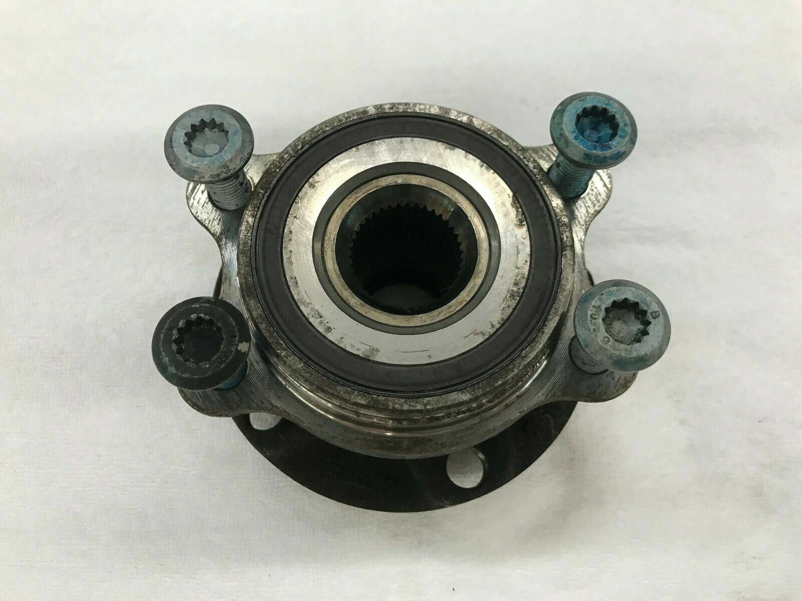 LAMBORGHINI GALLARDO REAR HUB WITH BEARING WHEEL HUB OEM 4E0407625D 400407613D