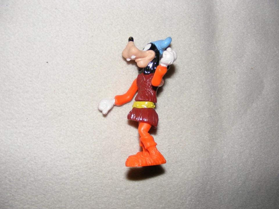Disney Goofy Plastik Figur als Wickinger teilweise beweglich 10 cm hoch - Bild 3 von 3