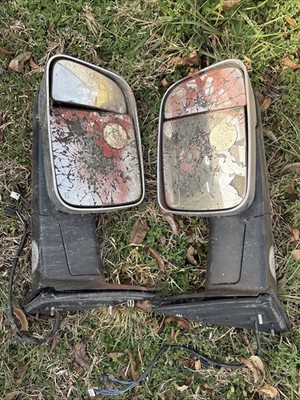   2019-2022 Dodge Ram 2500 3500 Side Mirrors OEM 68143806af. For Parts