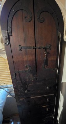 Herreria Suarez Baroque Style Iron-Mounted Cabinet