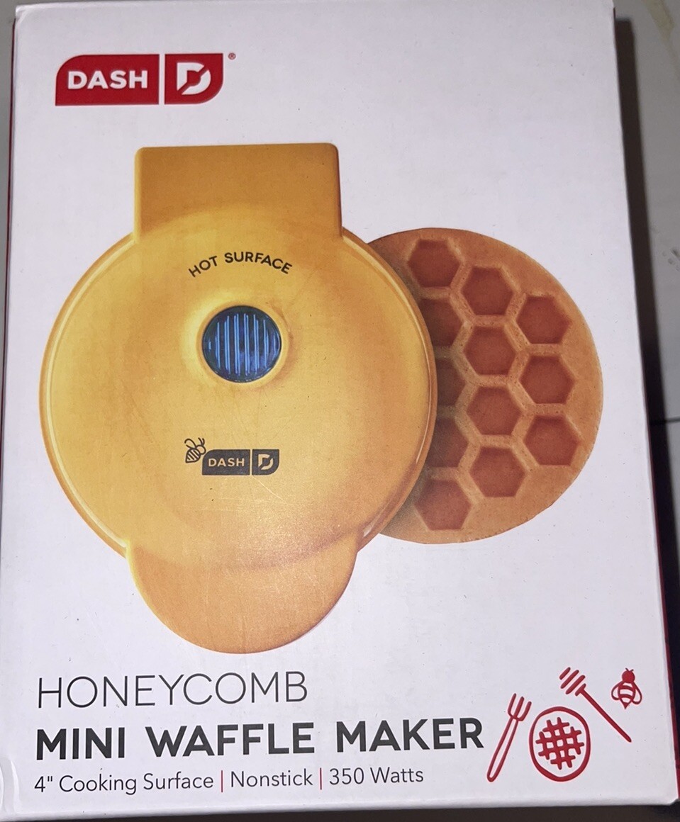 Dash Waffle Maker Honeycomb Mini 4