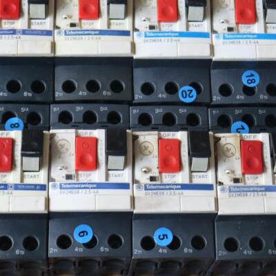 One Telemecanique GV2ME08 2.5-4A Motor Protector Switch Breaker More Available