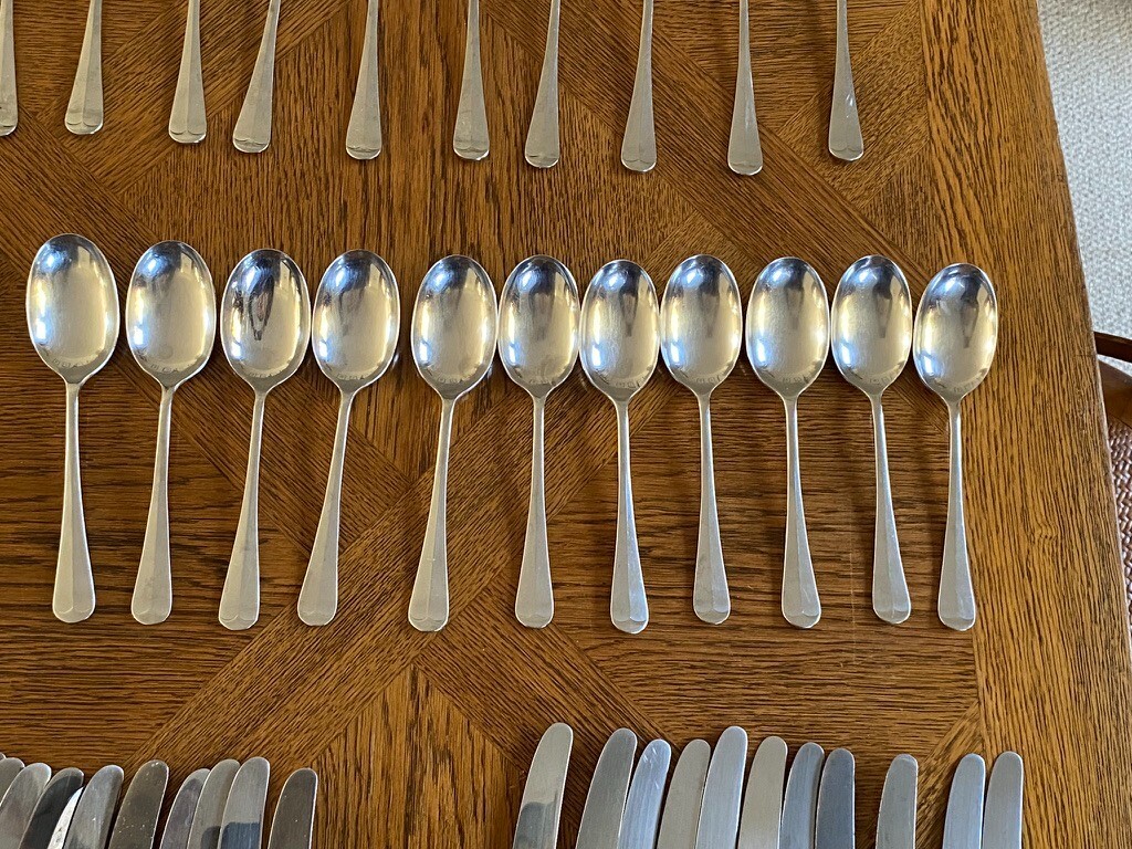 Heals Vintage Sheffield Steel Cutlery Set. 1810. 10 Place Setting