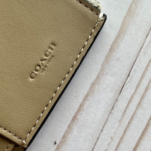 Cartera plegable delgada COACH para mujer - Imagen 52 de 56
